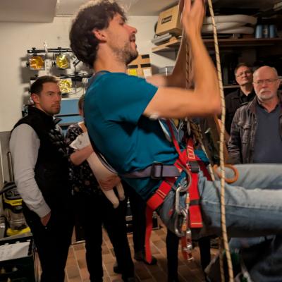 Pxl 20251017 181721334.mp