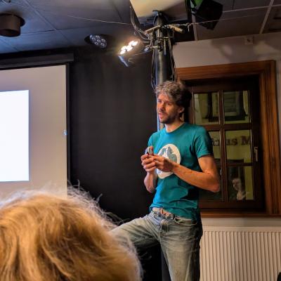 Pxl 20251017 191403282.mp