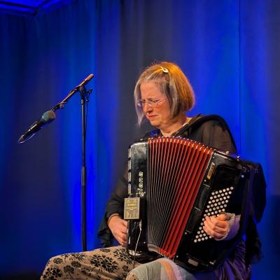 Pxl 20251011 185051659